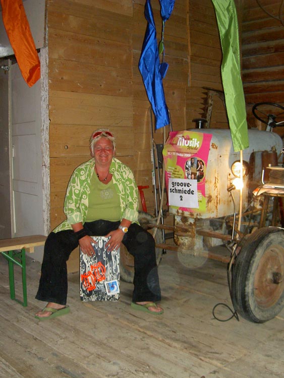 trecker_grooveJPG